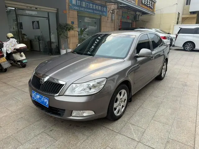 Octavia 2014 1.6L automatic Yijie version