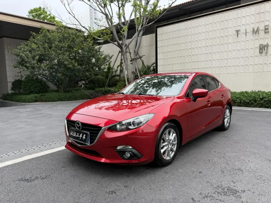 Mazda3 Angkesela 2014 sedan 1.5L automatic luxury model