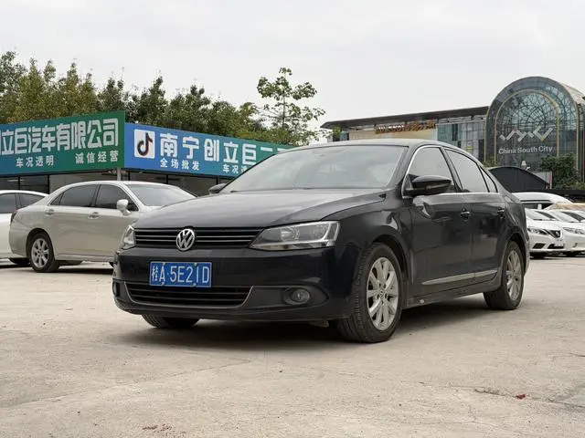 Sagitar 2012 1.4TSI automatic fashion model
