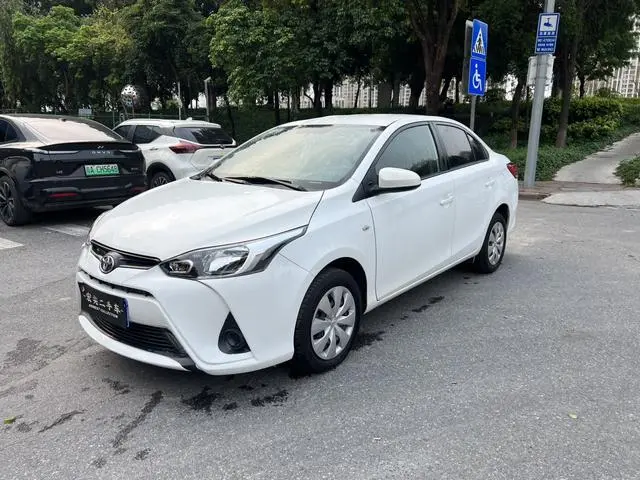 YARIS L 2017 1.5E CVT Charming Edition