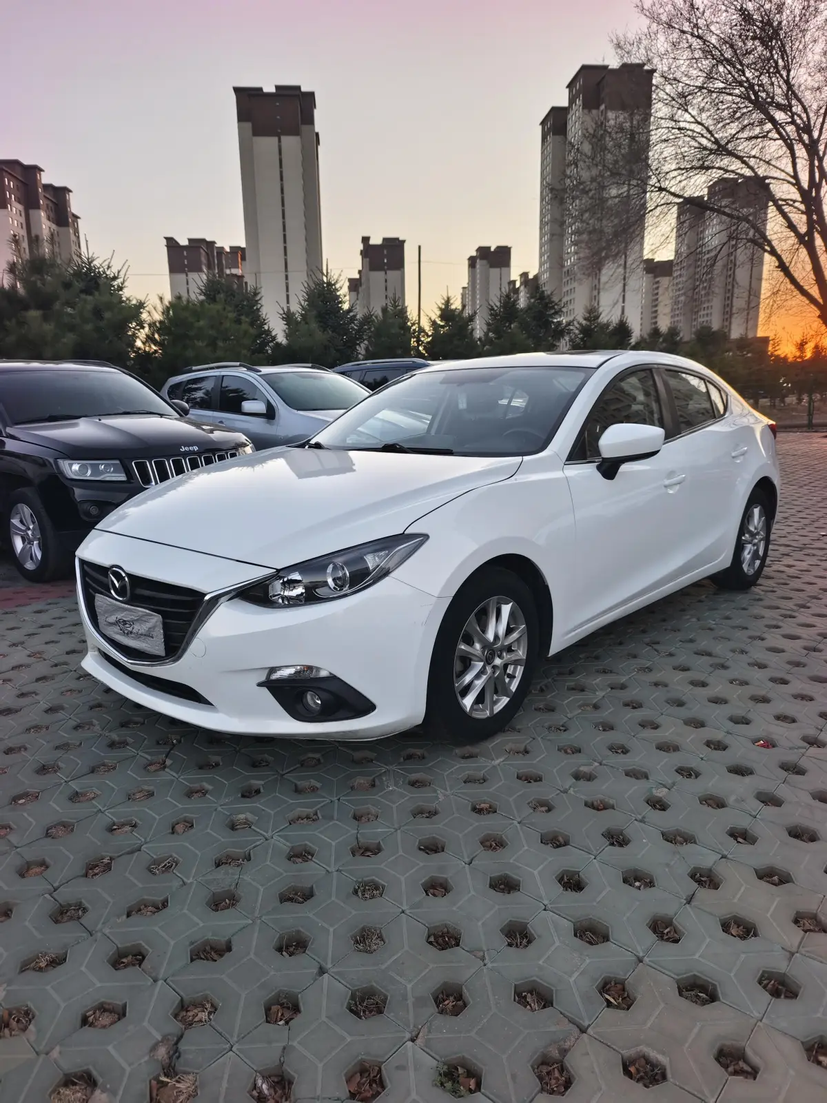 Mazda3 Angkesela 2016 sedan 1.5L automatic luxury model