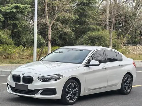 BMW 1 Series 2020 120i Fashion