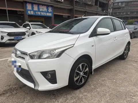 YARIS L 2015 1.5E automatic charm version