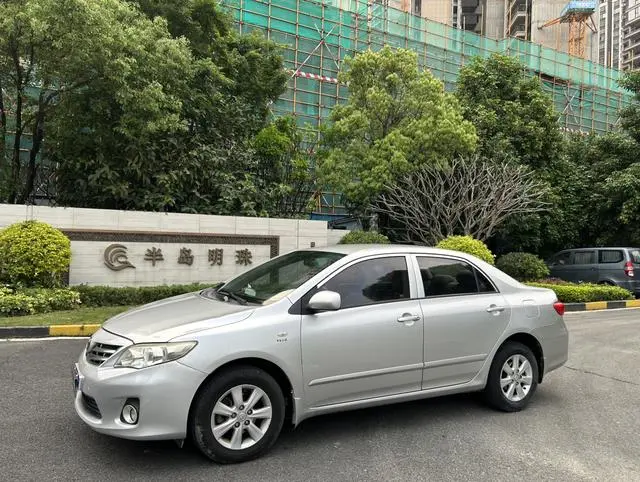 Corolla 2011 1.6L automatic GL