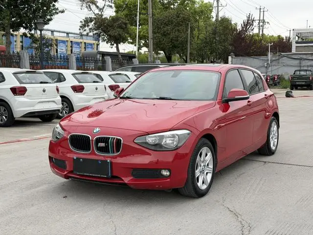 BMW 1 Series (imported) 2013 facelift 116i leading model
