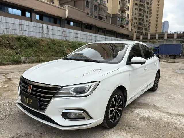 Roewe i5 2020 1.5L automatic 4G Internet leading flagship version
