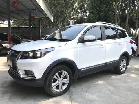 BAIC Huansu S3 2016 S3L 1.5L manual premium model
