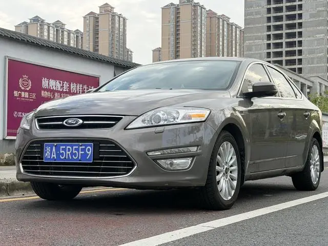 Zhisheng 2013 2.3L luxury model