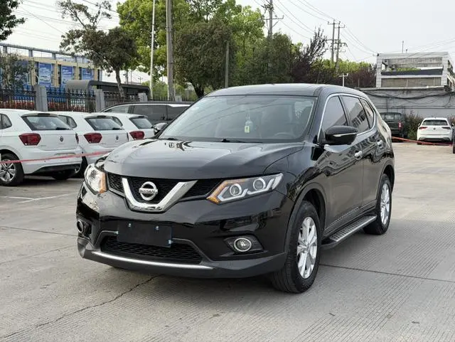 X-Trail 2015 2.0L CVT Comfort MAX Edition 2WD