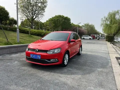 Polo 2014 1.6L automatic comfort version