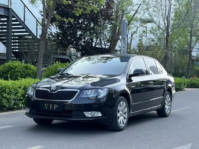 Superb 2013 1.4TSI DSG Gentleman Edition