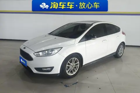 Focus 2018 Classic Edition Hatchback EcoBoost 125 Automatic Super Stylish Smart Mobility Edition