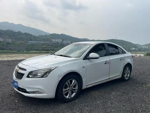 Cruze 2015 1.5L Classic SE AT