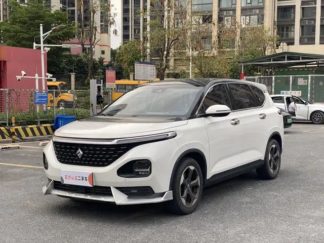 Baojun RM-5 2019 1.5T CVT 24-hour online premium type 5 seats