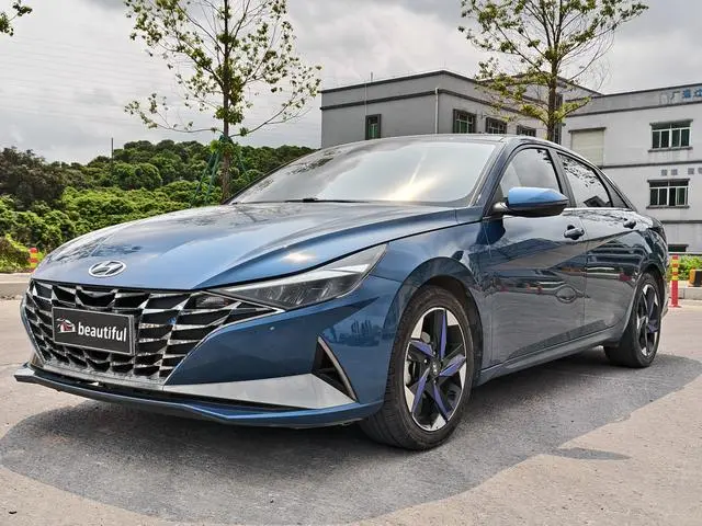 Elantra 2021 1.5L CVT LUX Premium Edition