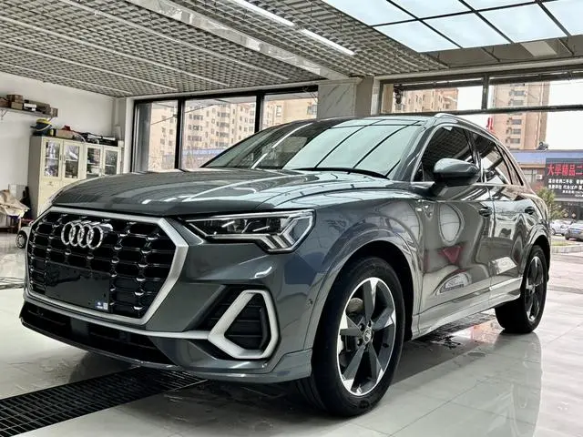 Audi Q3 2023 35 TFSI Fashionable and Dynamic