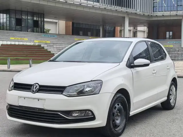 Polo 2016 1.6L automatic comfort model