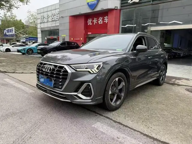 Audi Q3 2019 35 TFSI Fashionable and Dynamic