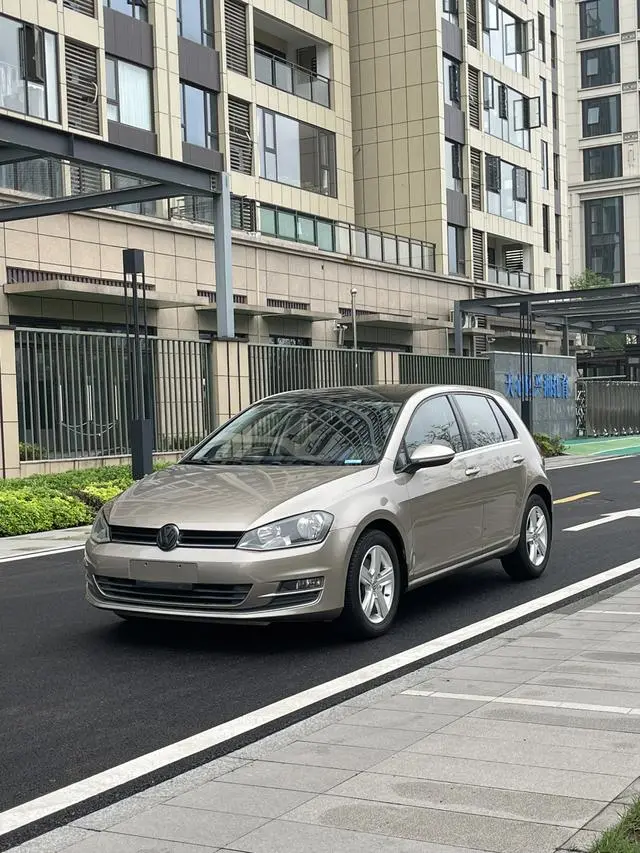 Golf 2015 1.4TSI automatic luxury model