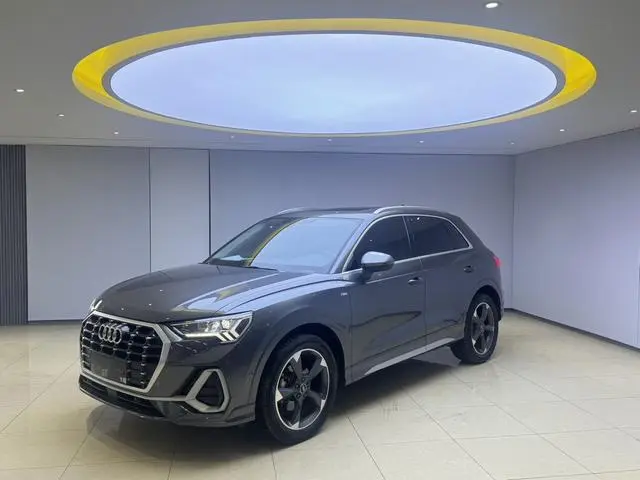 Audi Q3 2022 35 TFSI Fashionable and Dynamic