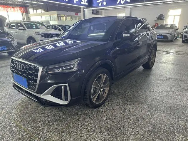 Audi Q2L 2022 35 TFSI fashionable and elegant