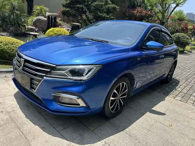 Roewe i5 2020 1.5L automatic 4G Internet leading flagship version