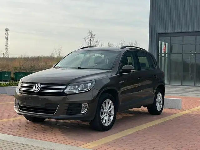 Tiguan 2016 300TSI automatic four-wheel drive fashion vision version
