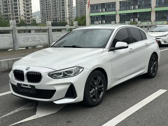 BMW 1 Series 2021 facelift 120i M sports version