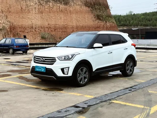 Hyundai ix25 2015 1.6L automatic two-wheel drive intelligent GLS