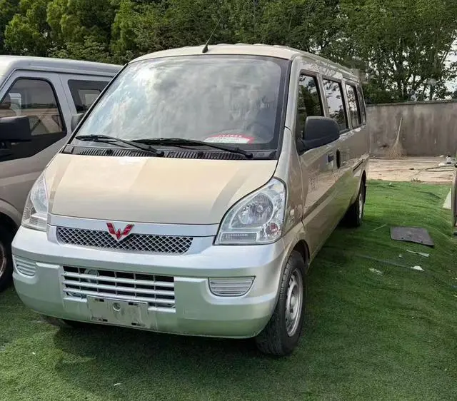 Wuling Rongguang 2021 1.5L extended basic model