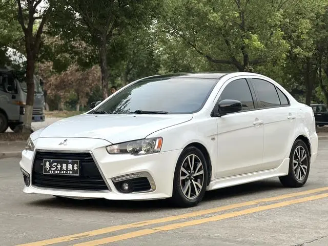 Wingshen 2016 1.8L CVT black and white replica