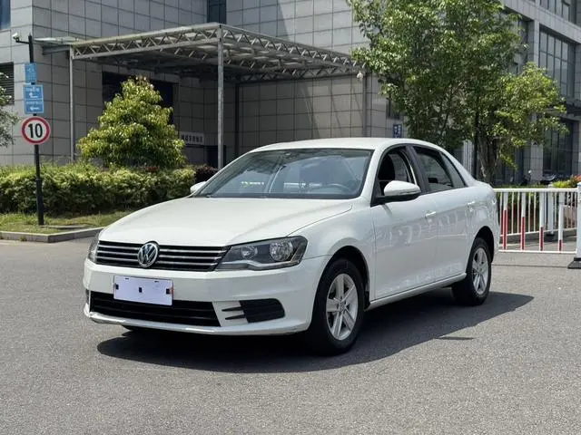Bora 2014 1.6L automatic fashion model