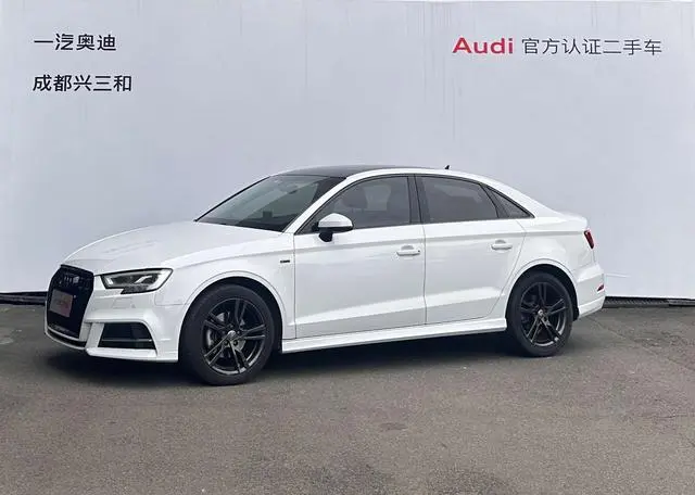 Audi A3 2019 Limousine 35 TFSI Fashion Type National VI