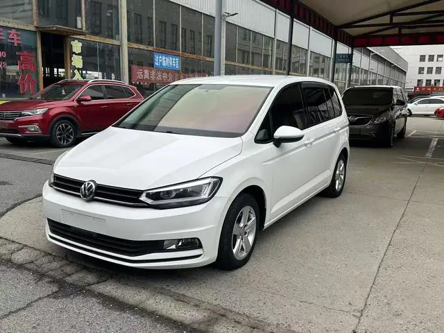 Touran L 2018 280TSI automatic fashion version 7 seats National VI