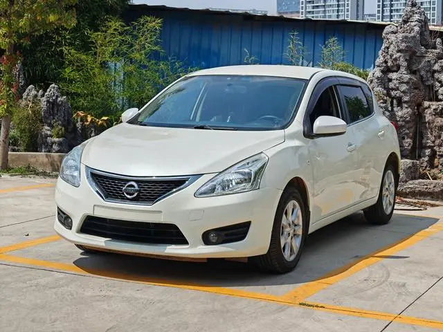 Tiida 2014 1.6L CVT comfort model
