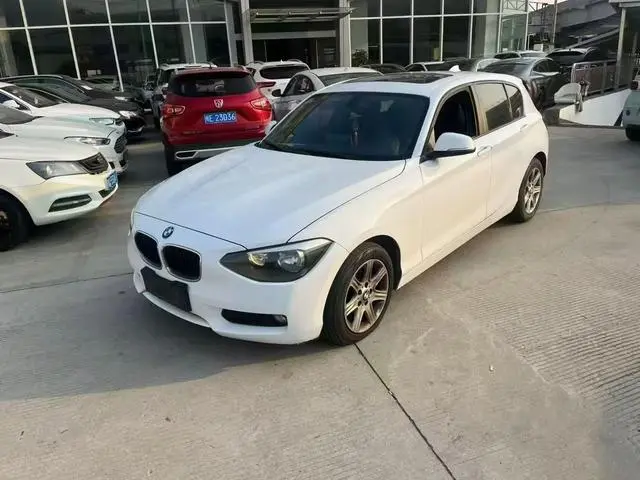 BMW 1 Series (imported) 2013 facelift 116i leading model