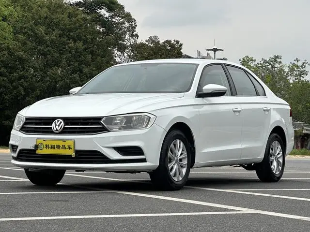 Bora 2016 1.6L automatic fashion model