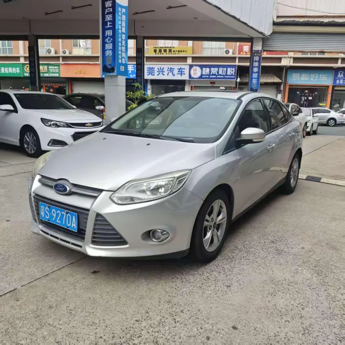 Focus 2012 sedan 1.6L automatic comfort type