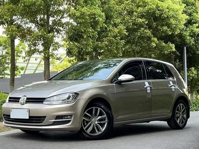 Golf 2015 1.4TSI automatic luxury model