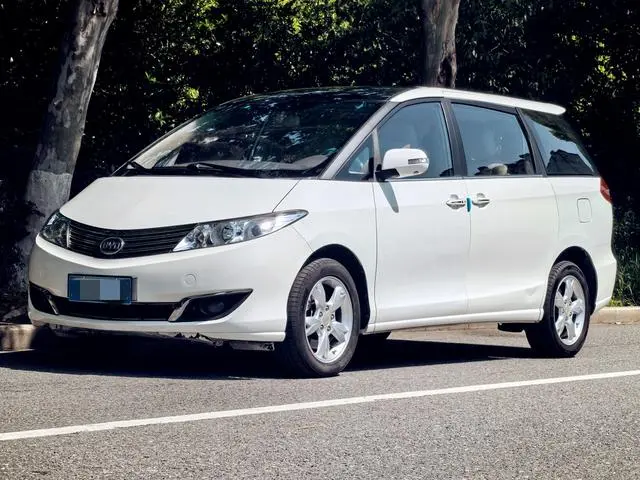 BYD M6 2013 2.0L manual comfort model