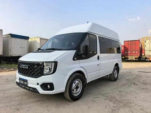 Fushun 2022 2.0T diesel multifunctional passenger car short-axle medium-high roof 6-seater JX4D20A6H