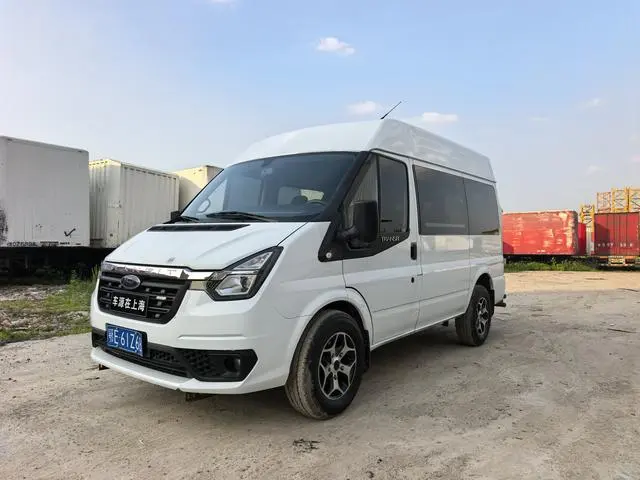 New generation Transit 2021 Pro 2.2T manual logistics vehicle, short axle, 6 seats, mid-roof