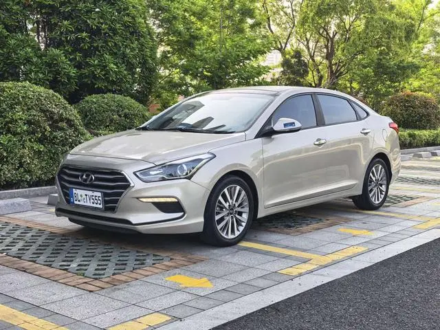 Famous pictures 2019 1.8L automatic intelligent GLS commemorative model, National VI