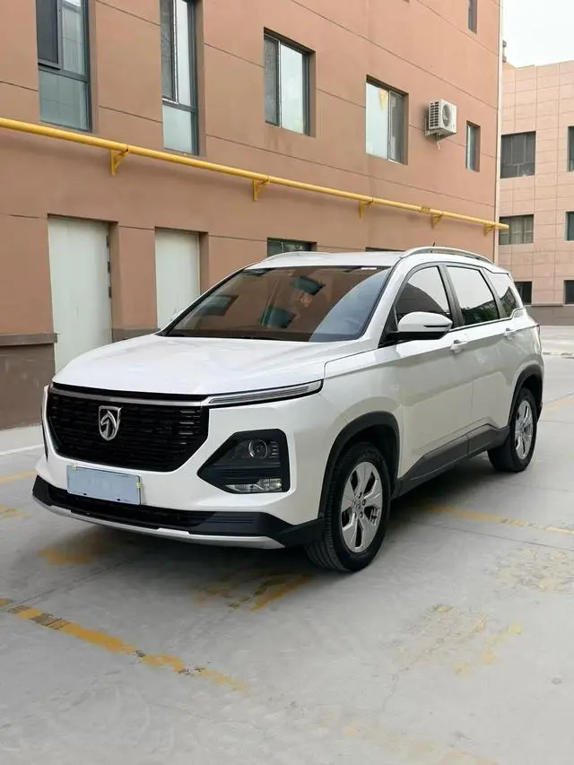 Baojun 530 2020 model 1.5T manual comfort type 7 seats