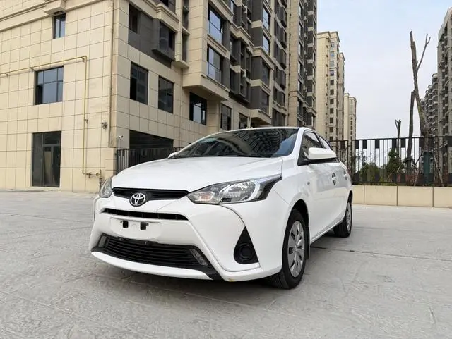 YARIS L 2017 1.5E CVT Charming Edition
