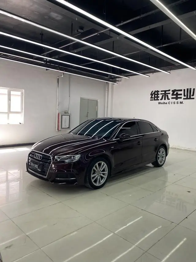 Audi A3 2018 30th Anniversary Limousine 35 TFSI Fashion