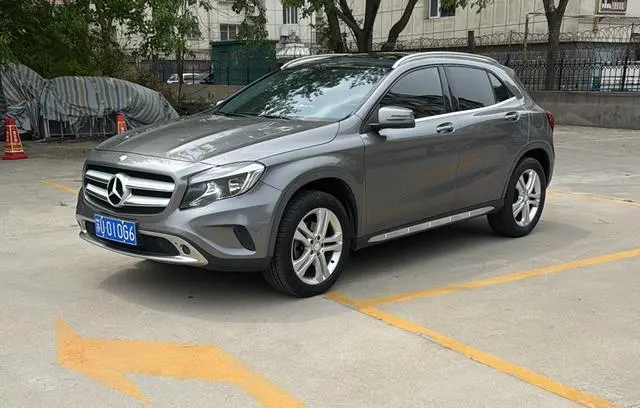 Mercedes-BenzGLA 2016 GLA 200 Dynamic