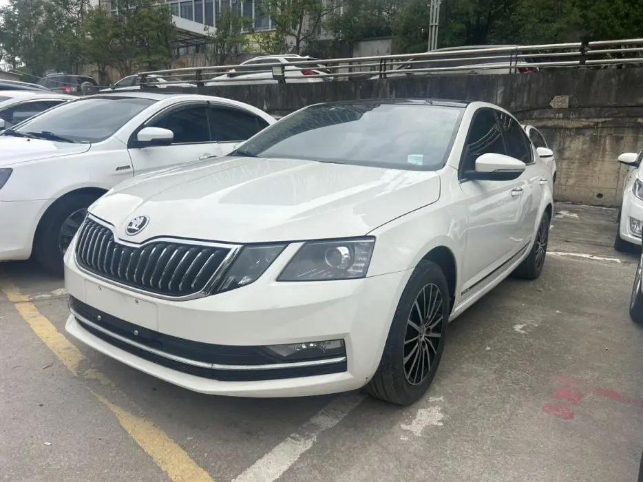 Octavia 2018 TSI230 DSG Comfort Edition
