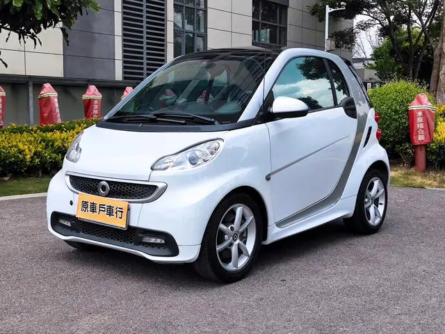 smart fortwo 2013 1.0T hardtop ice dazzling special edition