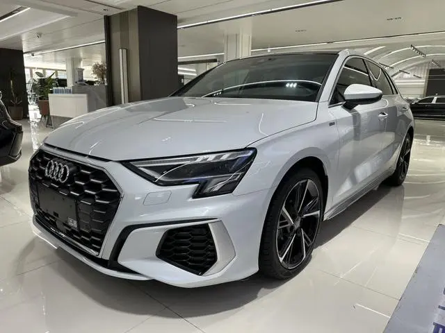 Audi A3 2021 Sportback 35 TFSI stylish and sporty